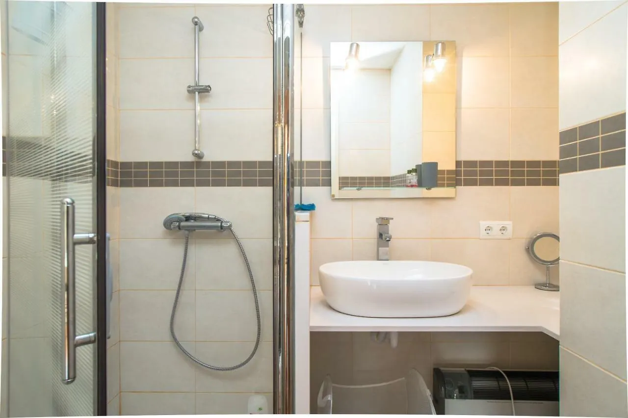 Ay-3 Calella De Palafrugell, 4 Pax Apartment